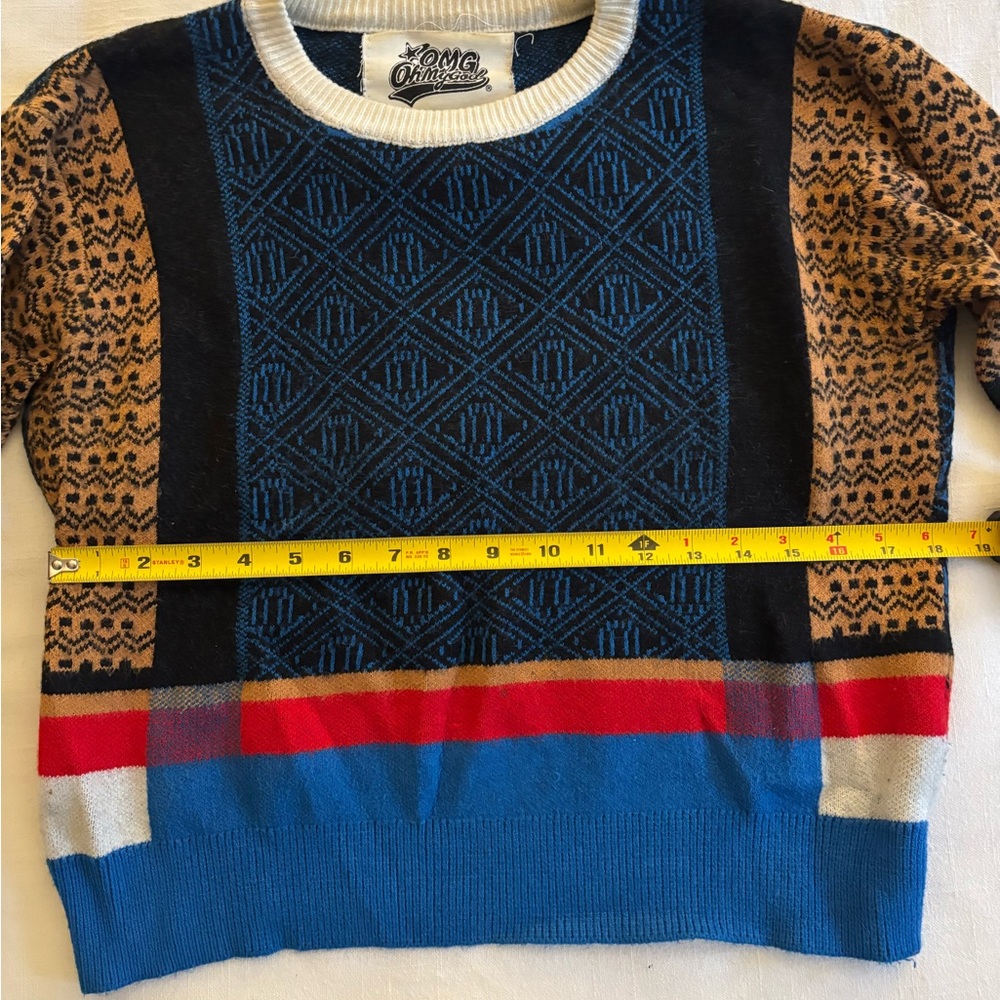 Colorful Geometric Sweater - Picture 5 of 7